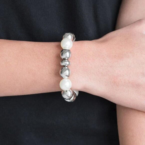 Paparazzi Jewelry Accessories - Upper Manhattan - White Bracelet - Vintage - Picture 3 of 4